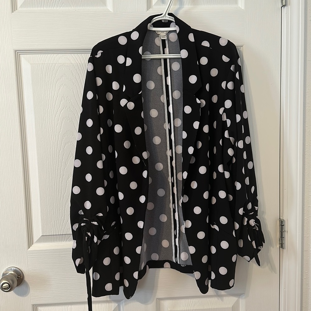 Black w/ white polka dots,light weight,adj. ruched cuffs.